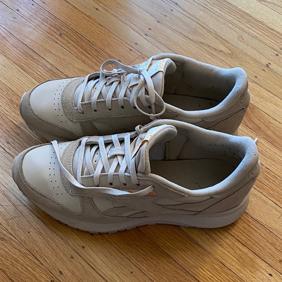 Reebok Shoes - Reebok Beige Sneakers